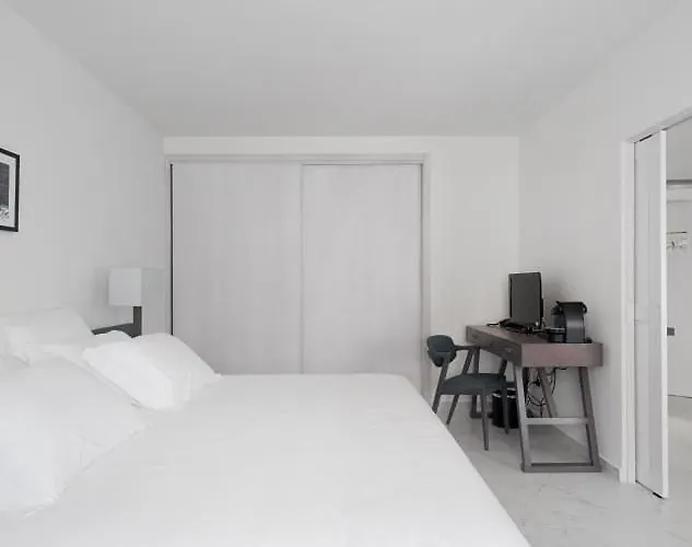 酒店 弗拉多罗海滩温泉精品酒店