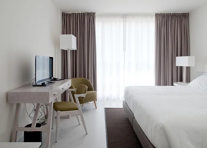 酒店 弗拉多罗海滩温泉精品酒店 欧瓦