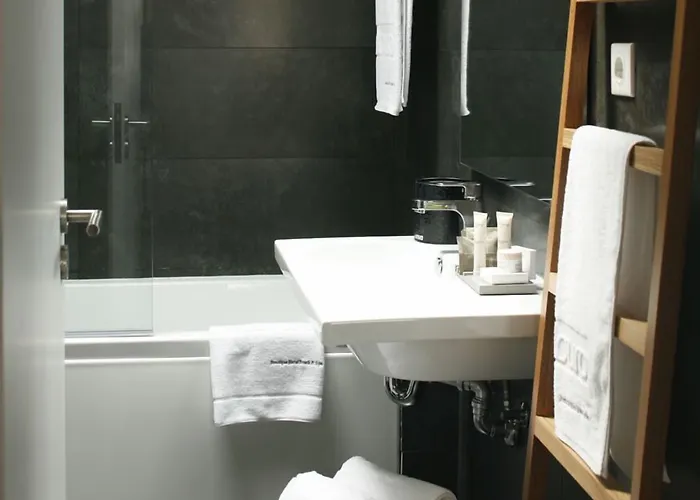 酒店 弗拉多罗海滩温泉精品酒店 4*