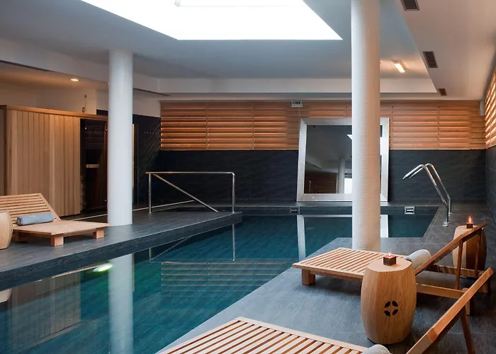 酒店 弗拉多罗海滩温泉精品酒店