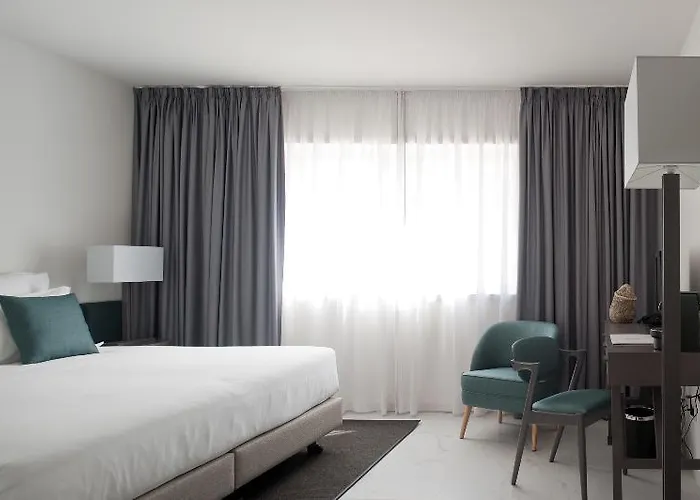 弗拉多罗海滩温泉精品酒店 4*